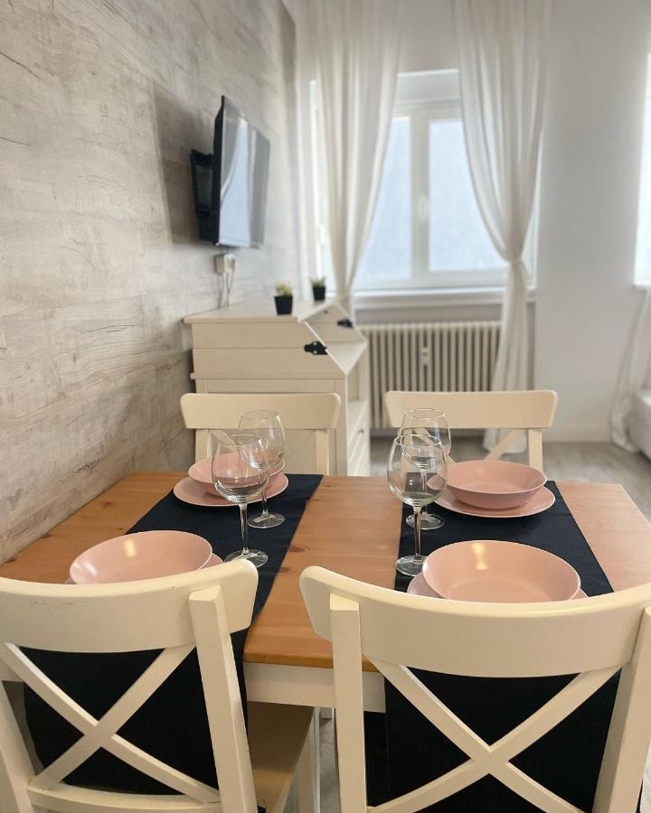 White Apartment บูคาเรสต์ ภายนอก รูปภาพ