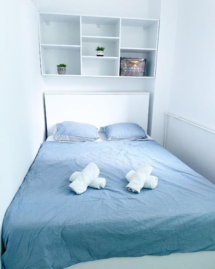White Apartment บูคาเรสต์ ภายนอก รูปภาพ